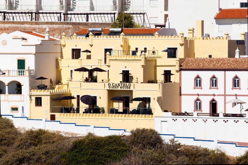 Castelo Guest House Карвоейру Экстерьер фото
